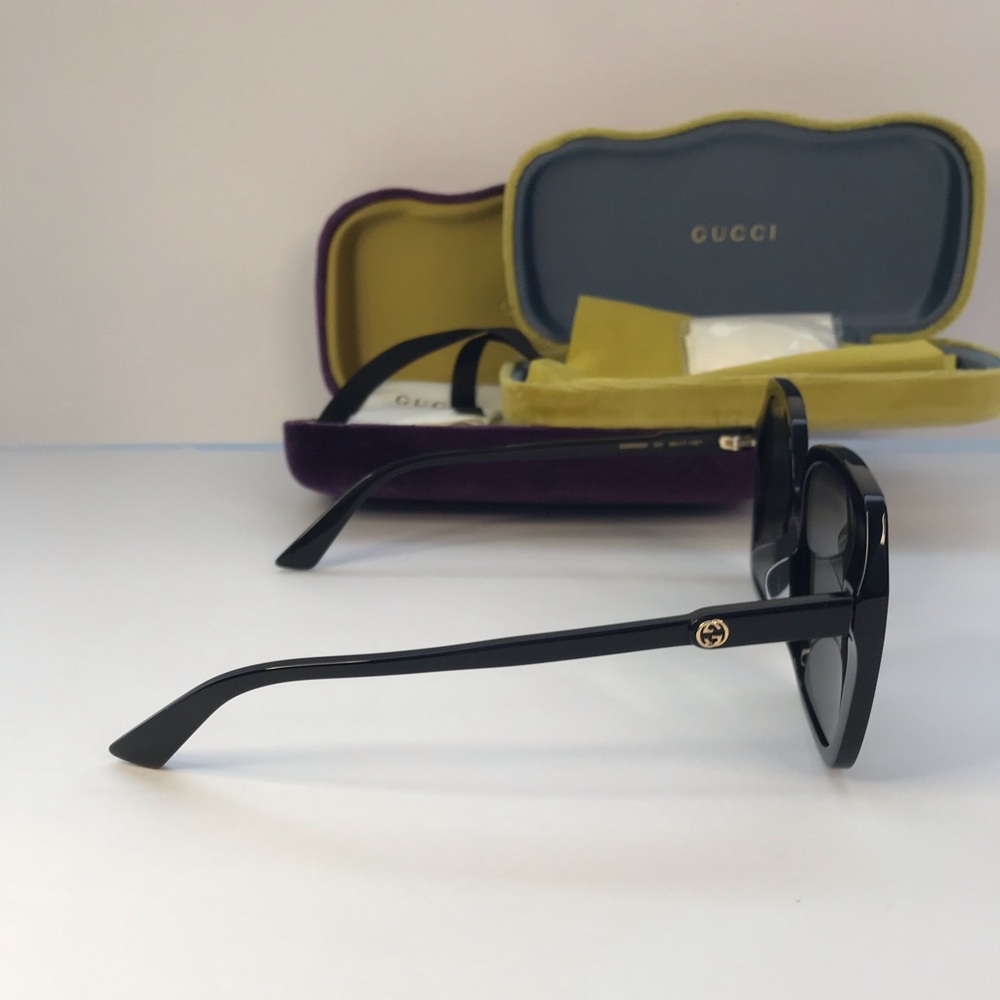 New Authentic Gucci Grey Square Ladies Sunglasses GG0533SA 001 56 - Picture 8 of 14